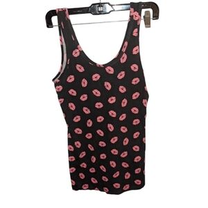 No Boundaries Tank Top Size Large